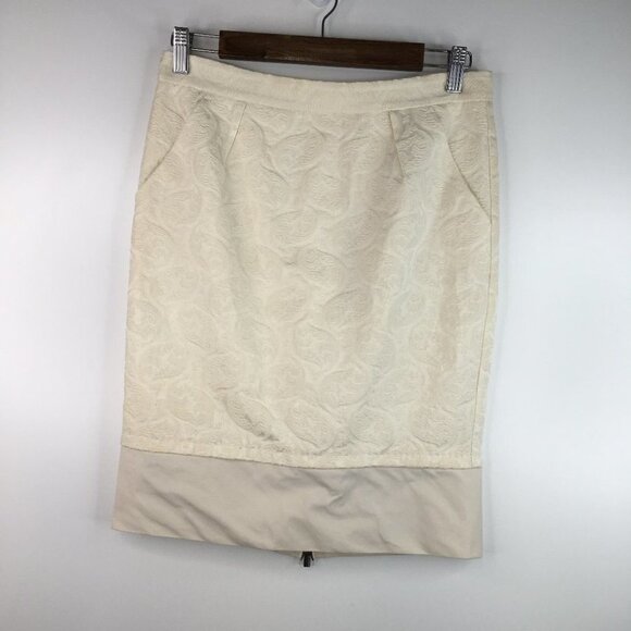 BCBGMAXAZRIA  Back Zipper Pencil Skirt Size 4 - Picture 1 of 7